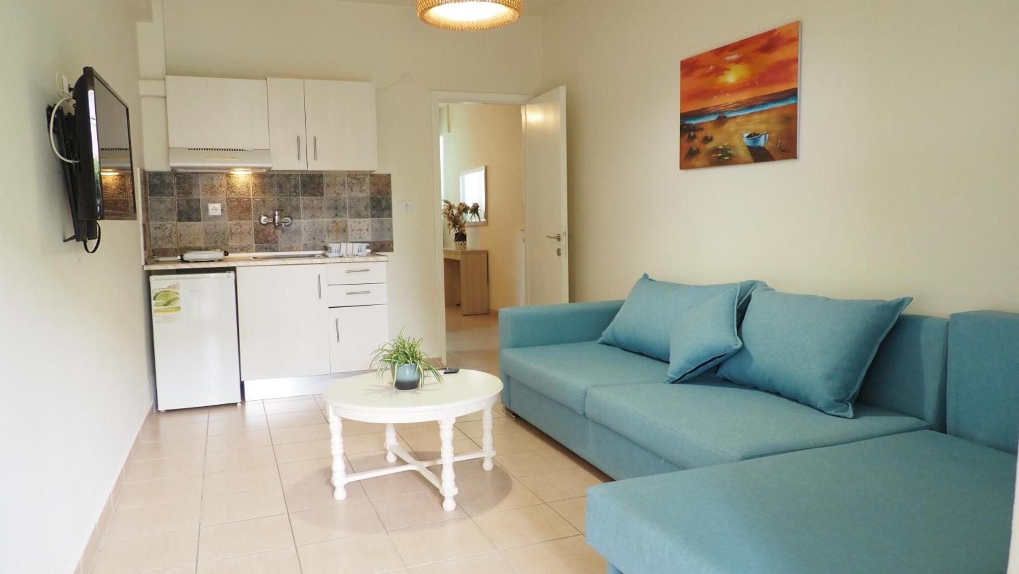 Leonidas Apartments And Suites Mola Kalyva Luaran gambar