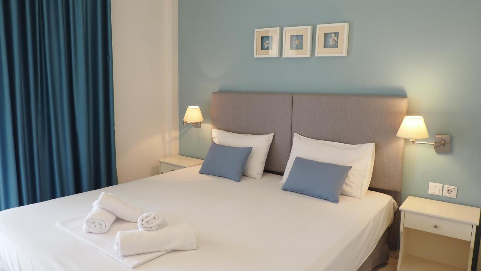 Leonidas Apartments And Suites Mola Kalyva Luaran gambar