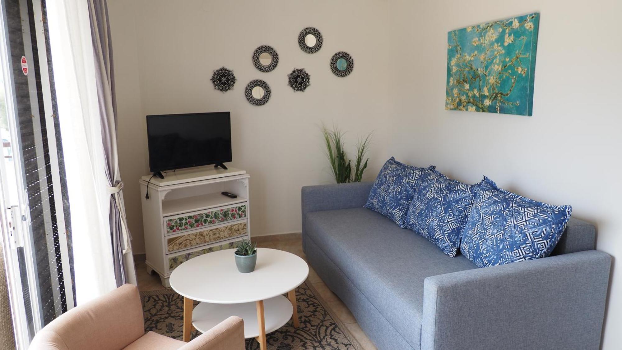 Leonidas Apartments And Suites Mola Kalyva Luaran gambar