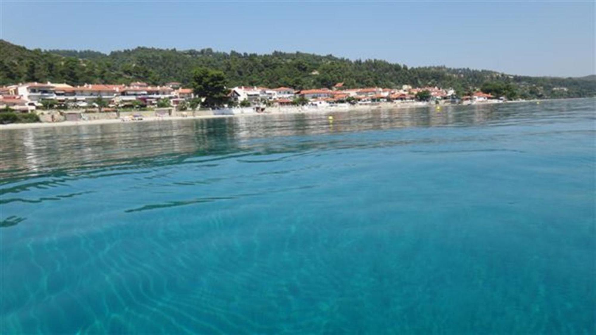 Leonidas Apartments And Suites Mola Kalyva Luaran gambar