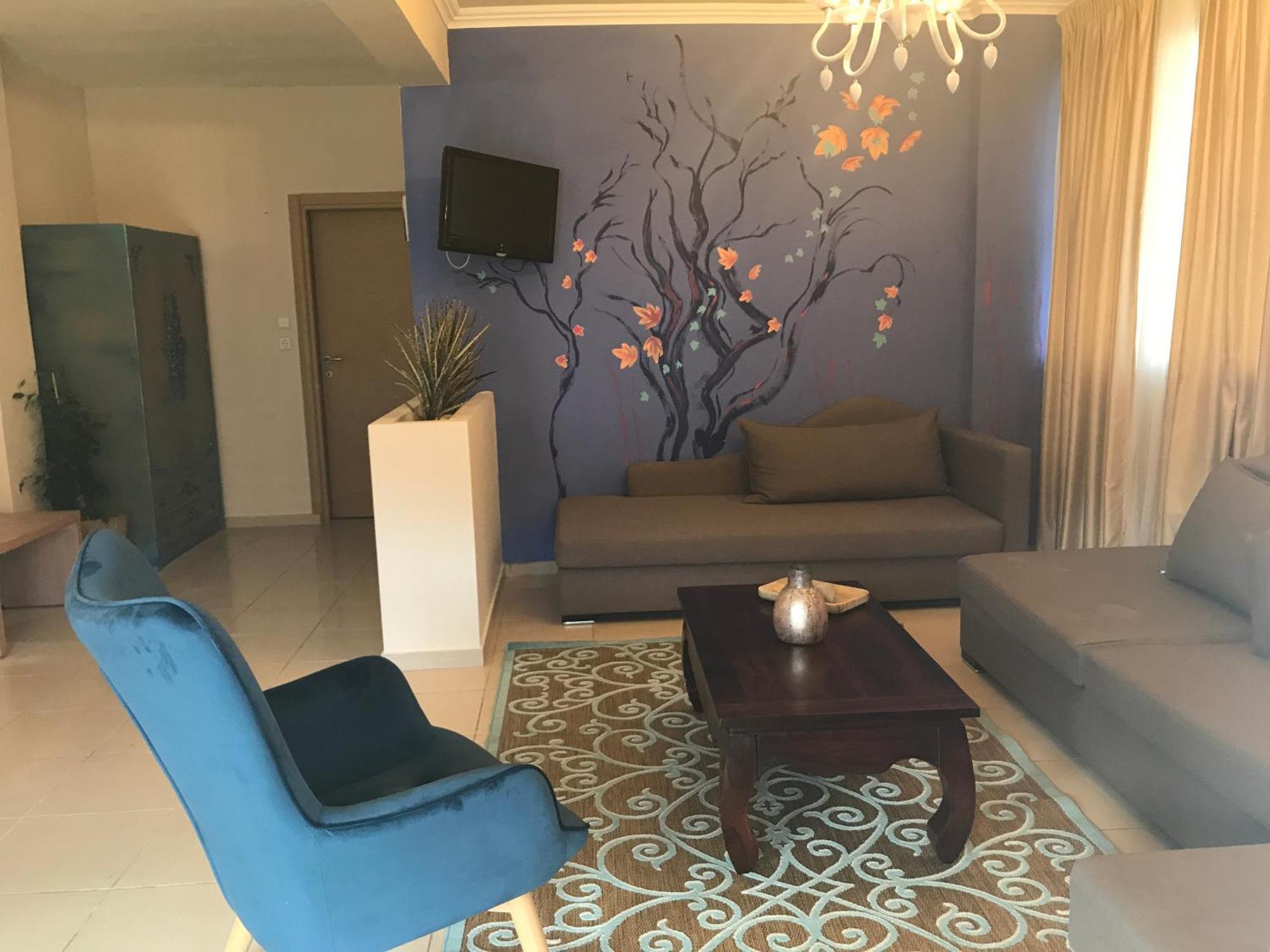 Leonidas Apartments And Suites Mola Kalyva Luaran gambar