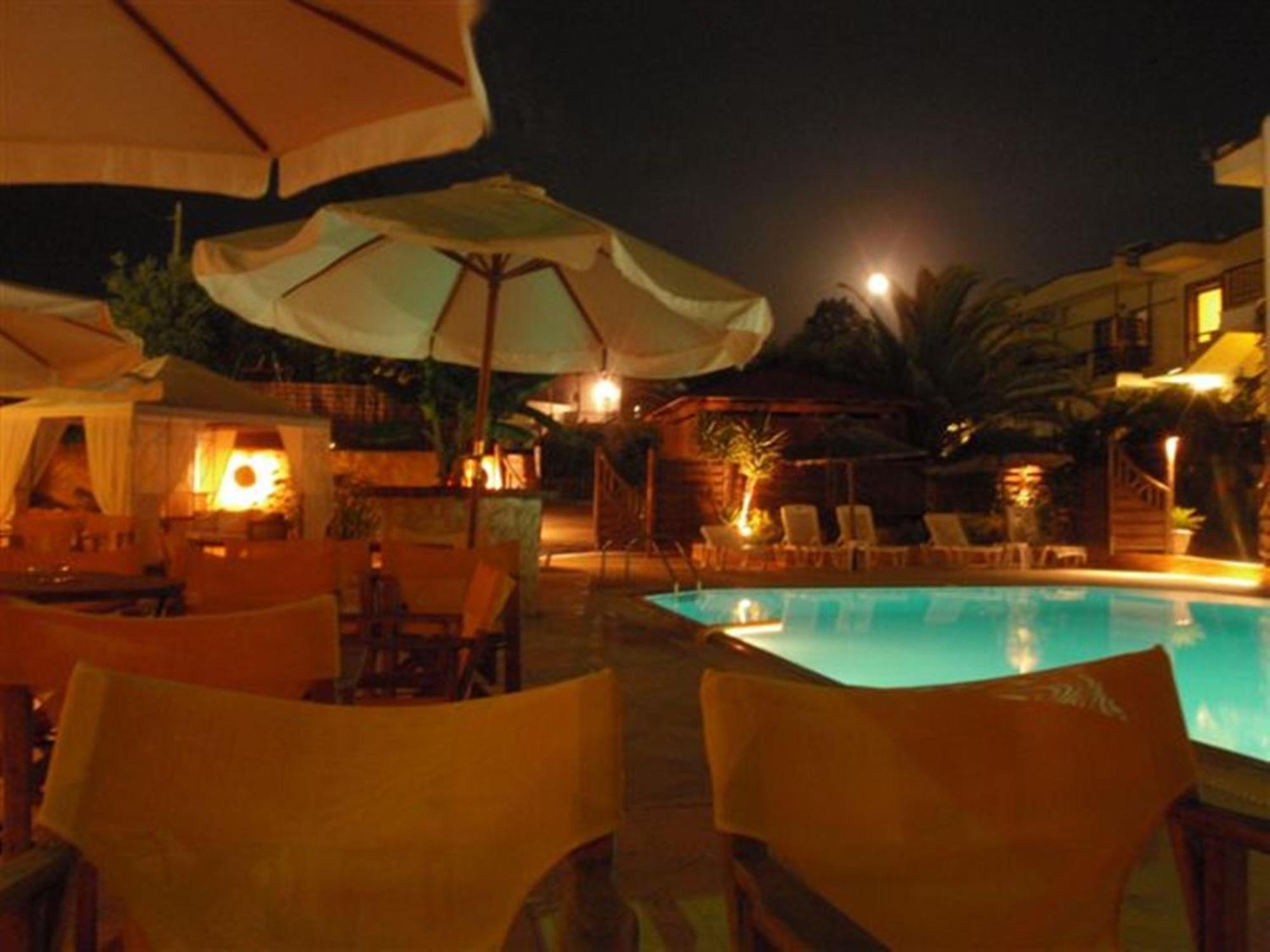 Leonidas Apartments And Suites Mola Kalyva Luaran gambar